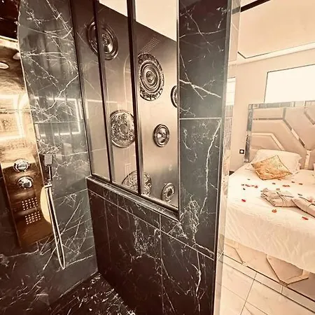 Cocon Love Apartment *